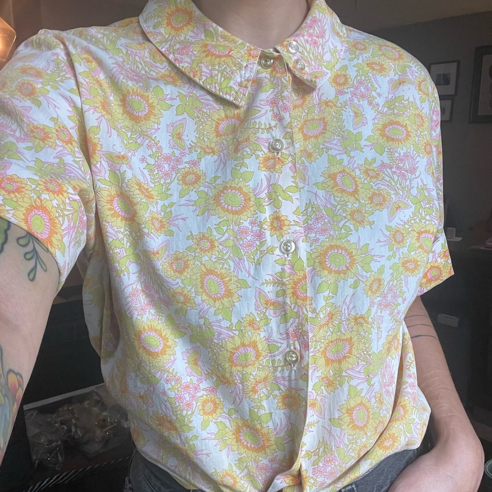 Vintage 70s floral blouse